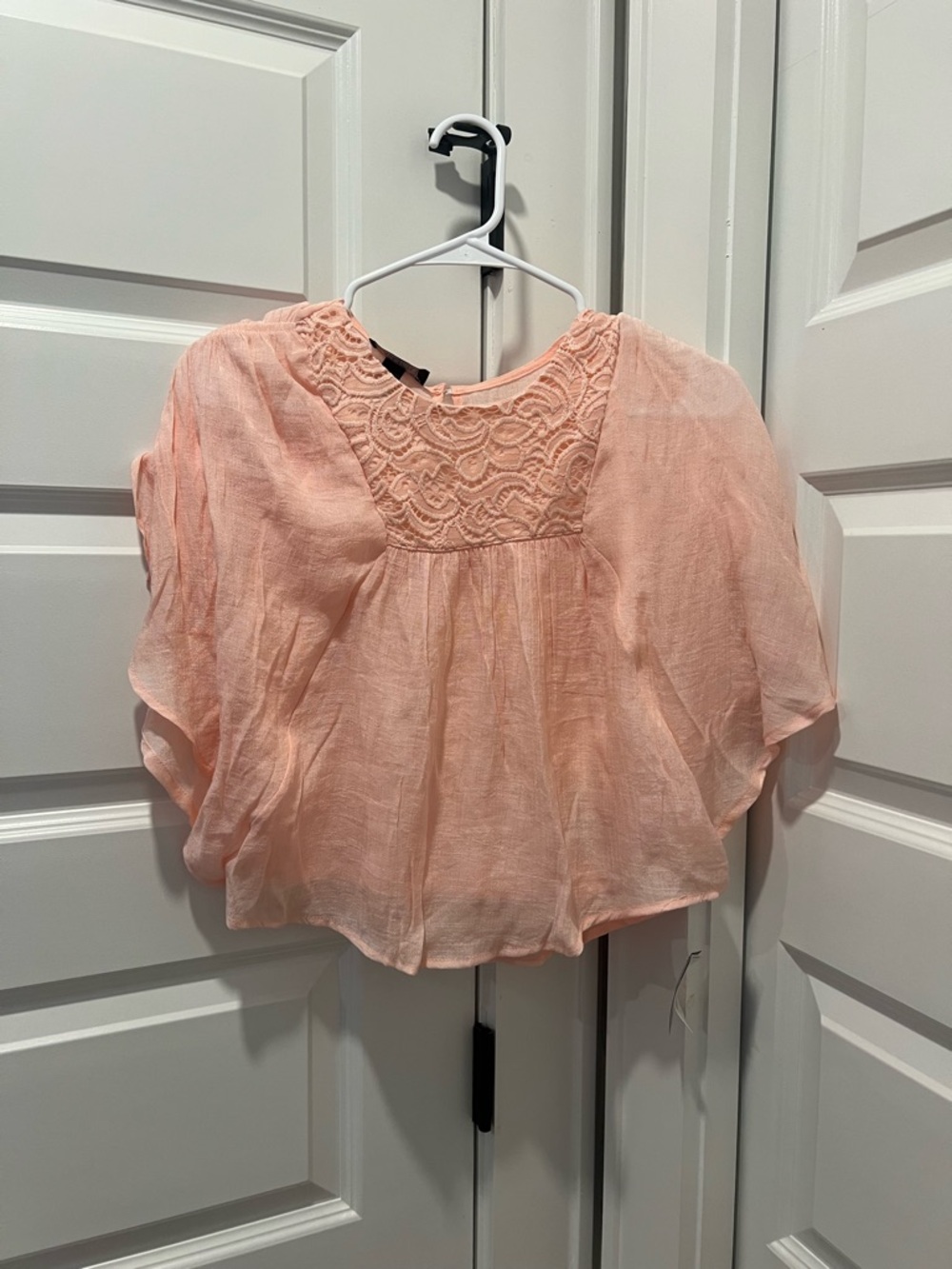 Girl’s Pink gauzy Flutter Sleeve Top